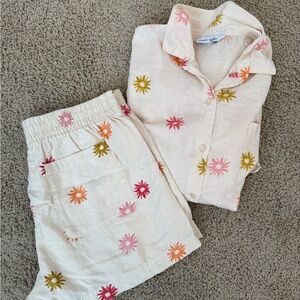Old Navy Cream Floral Women Shirt and Shorts